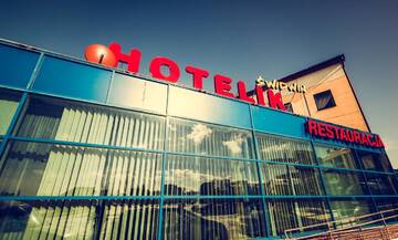 Фото номера Номер Делюкс с кроватью размера «king-size» Отели типа «постель и завтрак» Hotelik Świdwin г. Świdwin 6